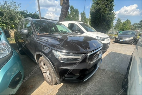 2020 Volvo XC 40, Benzinas / Elektra